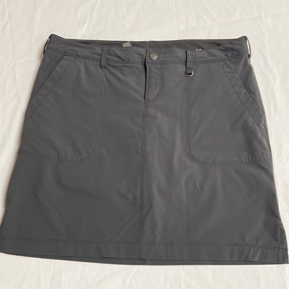 REI Skirt Womens' Gray Stretch Skort Active Hiking Camping Outdoors Size 8